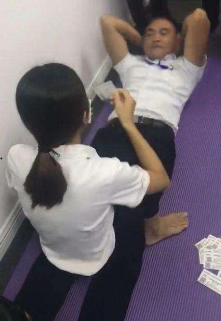 崔晋早期爆料视频播放在线观看,揭秘娱乐圈不为人知的幕后故事